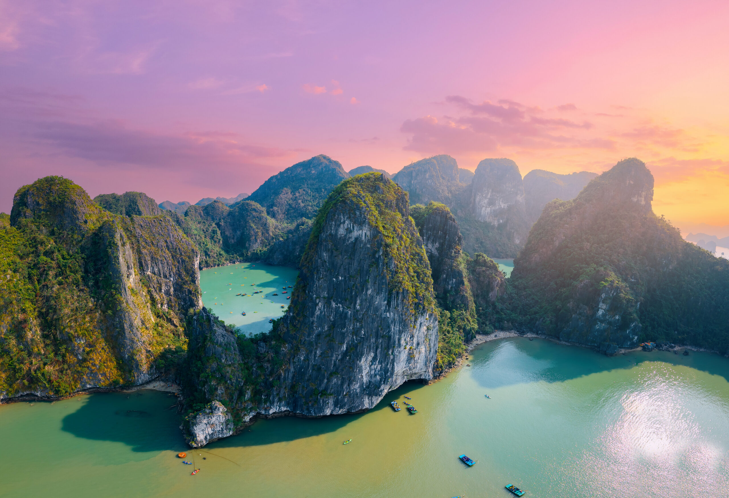 18-Days Vietnam Adventure itinerary Hanoi Ninh Binh Halong Hue Hoi An Saigon Phu Quoc