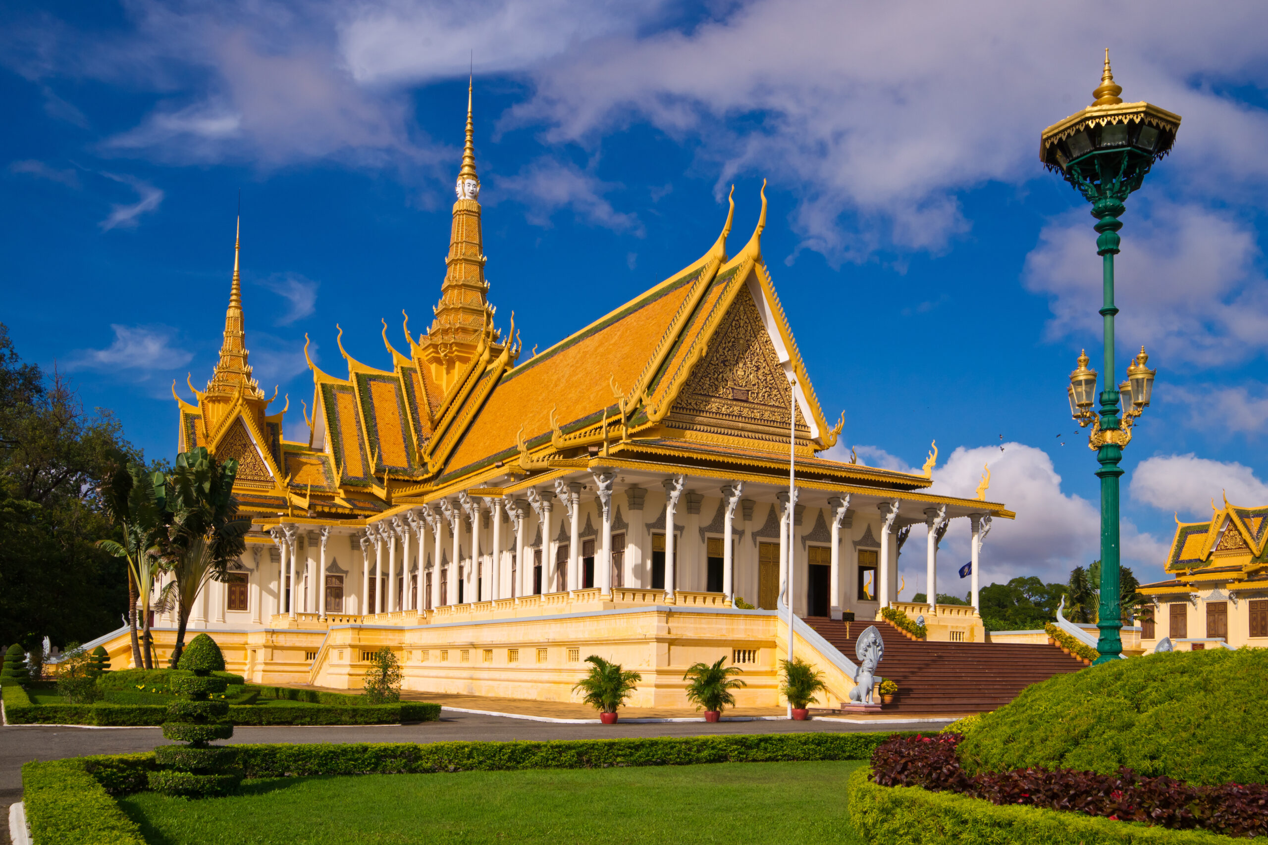 side front view of Royal Palace in Phnom Penh