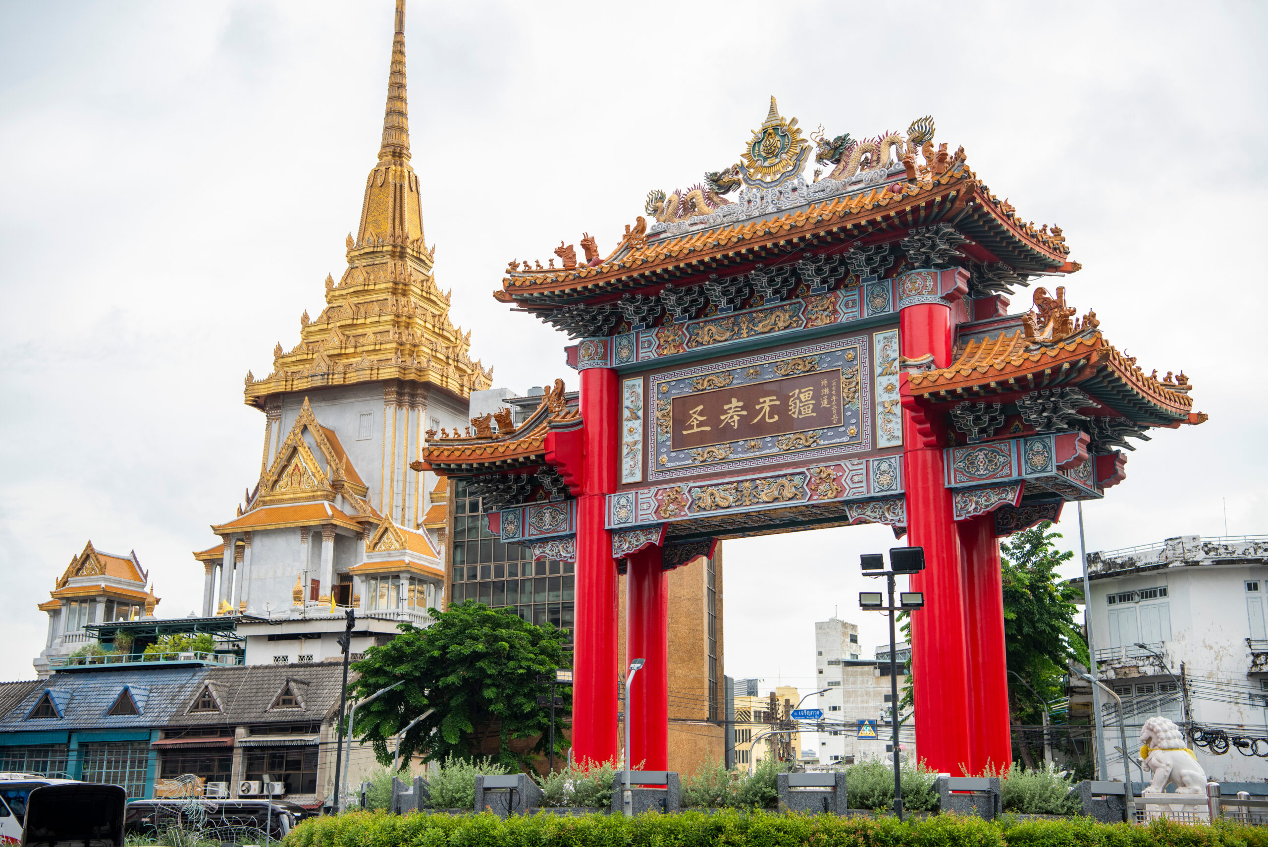 Chinatown Wat Tramit Gate, Bangkok, Thailand